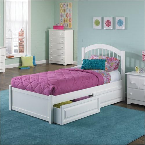 King Windsor with Flat Panel Footboard in White by Atlantic