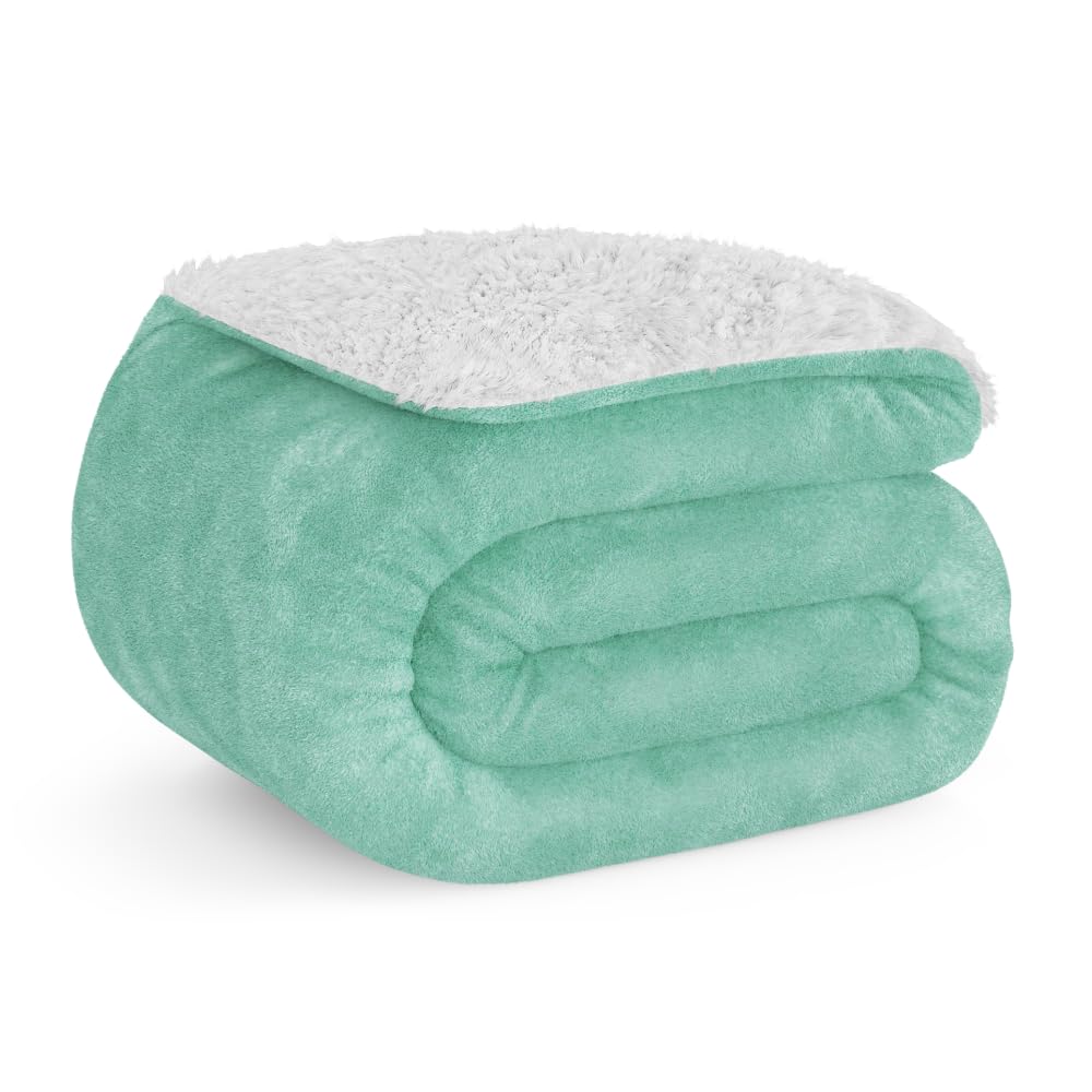 Don Descanso – Large Winter Sofa Blanket (150 x 200 cm) Soft, Warm, Machine Washable, Wrinkle Resistant, Sheepskin Blanket for 90/105 Bed or Sofa, Mint Green