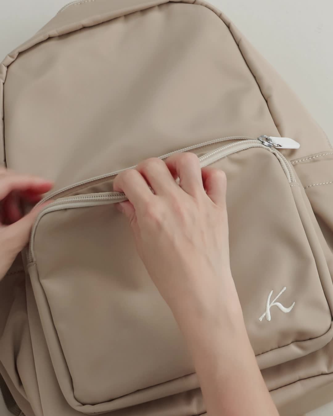 Amazon | [キタムラ] リュック 身体に触れる部分はメッシュクッション