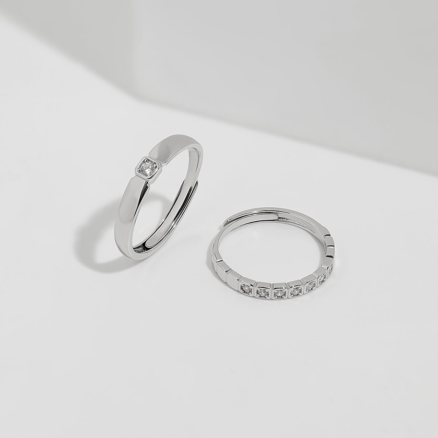 Meissa Alianzas Pareja de Anillos de Compromiso Ajustables, Alianzas Lisas para Enamorados Regalo Romántico Ideal para Mujer Perfecto para Compromiso Navidad y Aniversario, Juego de Dos Anillos