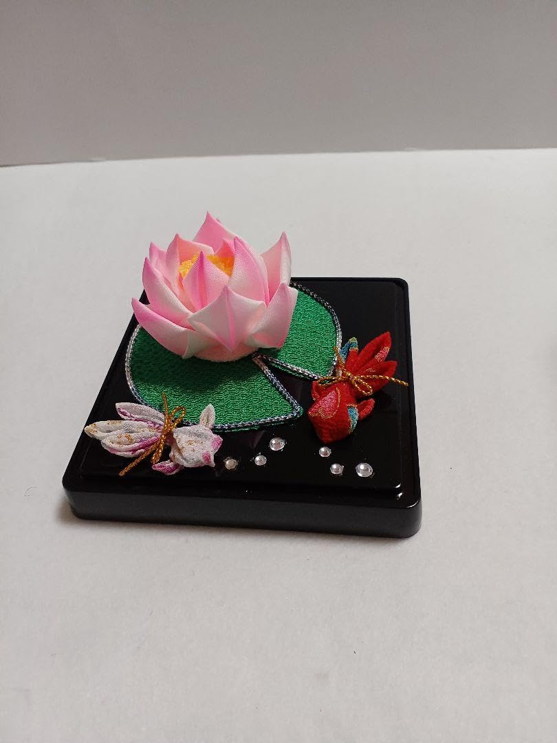Amazon.co.jp: つまみ細工「蓮の花&金魚」 : ホーム＆キッチン