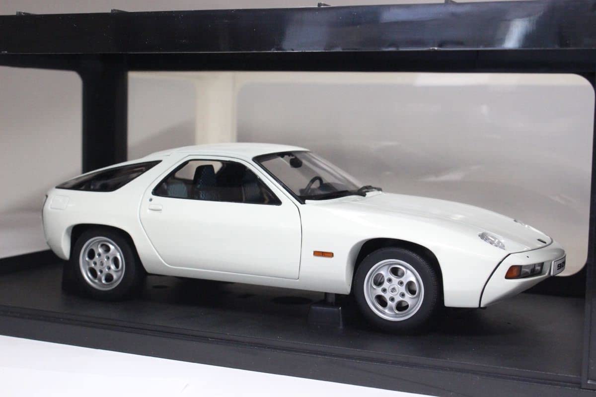 Amazon.co.jp: 1/18 AUTOart Porsche 928 White 77902 ミニカー