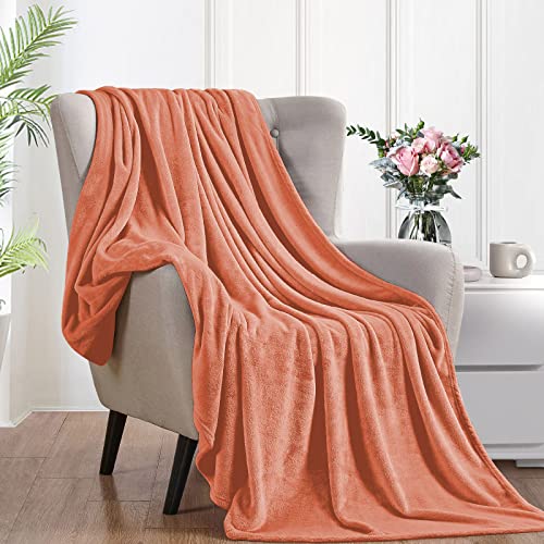 FARFALLAROSSA Kuscheldecke Flauschig 210 x 240 cm - XXL Fleecedecke Sofa Decken Couchdecke - Oeko-TEX - Super Weiche Fleecedecke als… – Ansicht 2