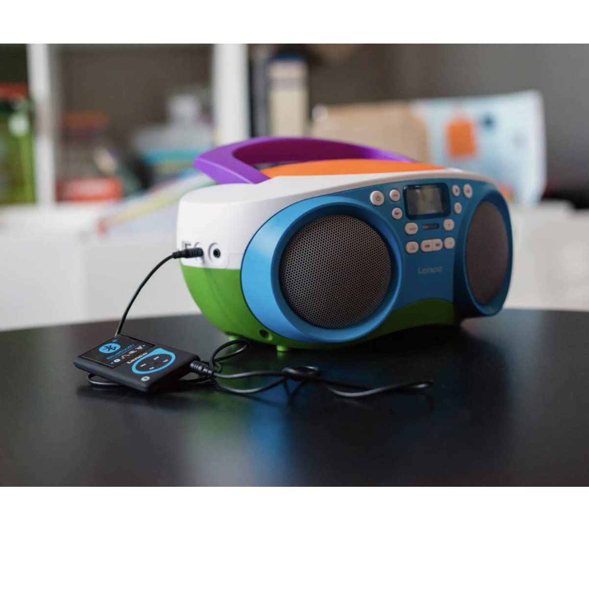 Lenco SCD-41 - Lecteur CD pour enfants - Radio CD - Chaîne stéréo - Boombox - Radio FM - Port USB - MP3 - Puissance 2 x 1 W RMS - Alimentation secteur et piles - Multicolore