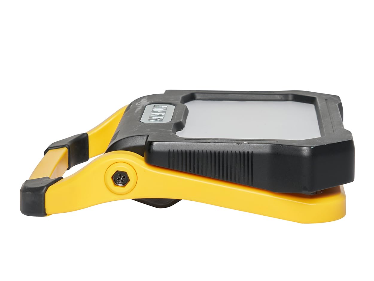 Stanley Rechargeable LED Folding Worklight 3000 Lumens, can be conveniently Charged Using a USB C Port and Cable - Image 4