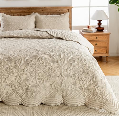 meadow park Embroidered Quilt Set Queen Size - 3 Pieces, Washed Cotton Blend Lightweight Bedspreads with Scallop Edges, Reversible Coverlets Bed Cover All Season Quilts-Khaki