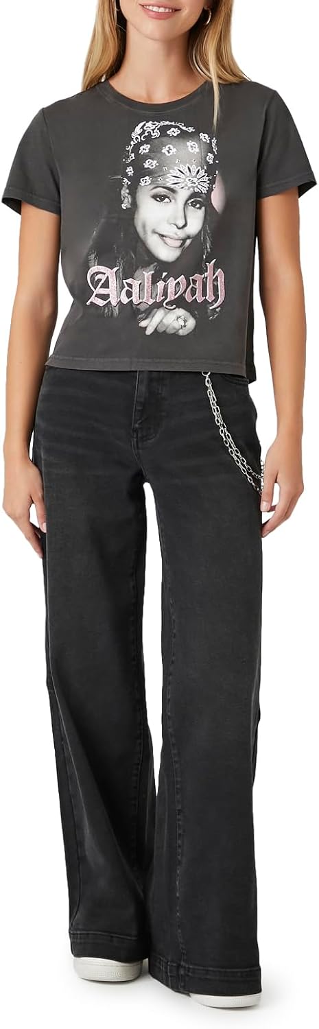 Forever 21 Womens Wide-Leg Wallet-Chain Jeans Forever 21 Womens Wide-Leg Wallet-Chain Jeans