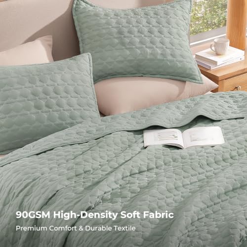 Image of Litanika King Quilt Bedding Set, 3 Pieces Light Green Bedspreads Set