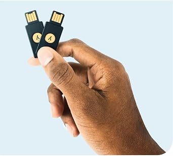 Yubico – Security Key NFC – Schwarz – Einfacher Sicherheitsschlüssel für Zwei-Faktor-Authentifizierung (2FA) Verbindung über USB-A oder NFC FIDO U2F/FIDO2-zertifiziert