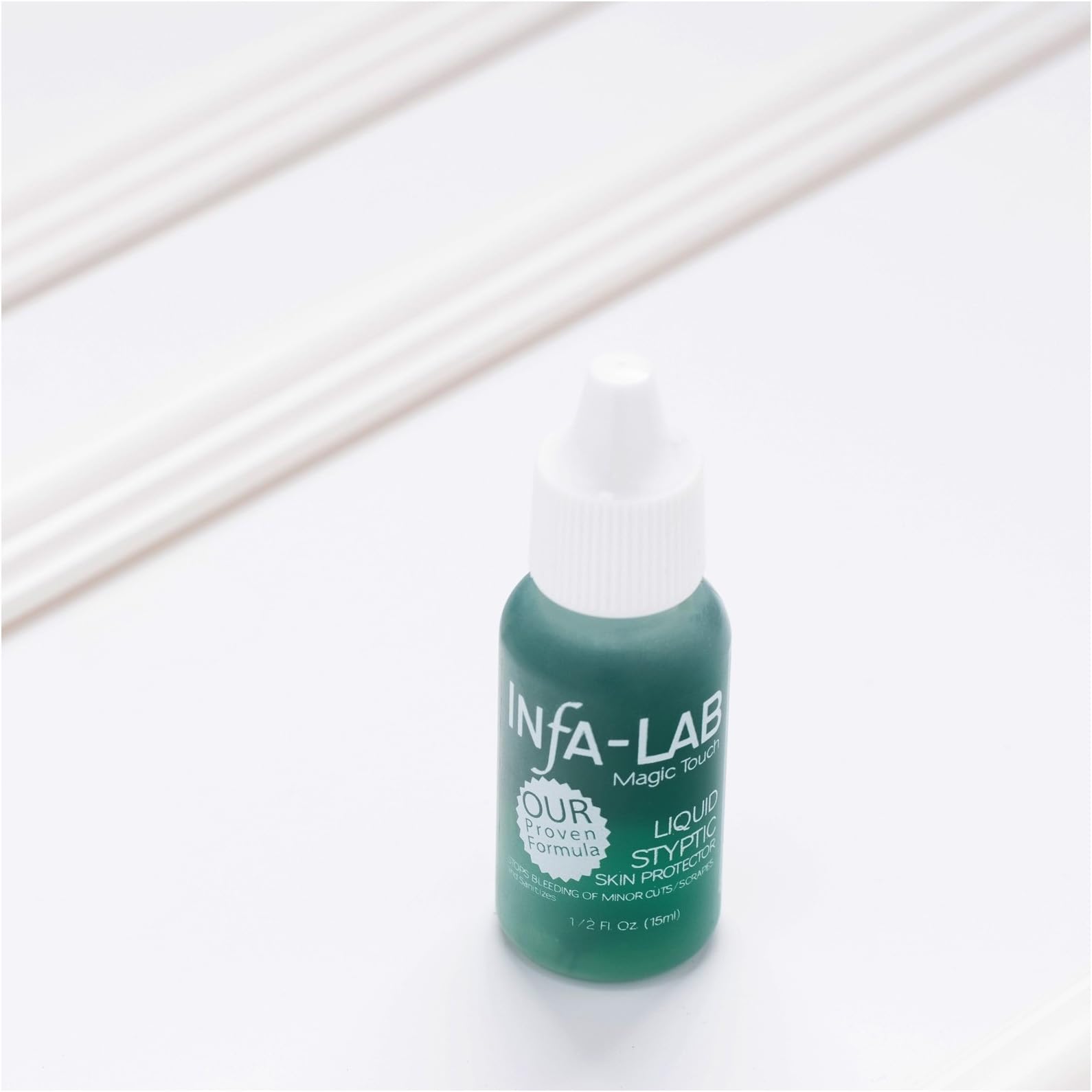 Liquido per fermare il sanguinamento cuticola Agente emostatico per cuticole, cura dell'aloe vera, manicure, Infa Lab, 15 ml.