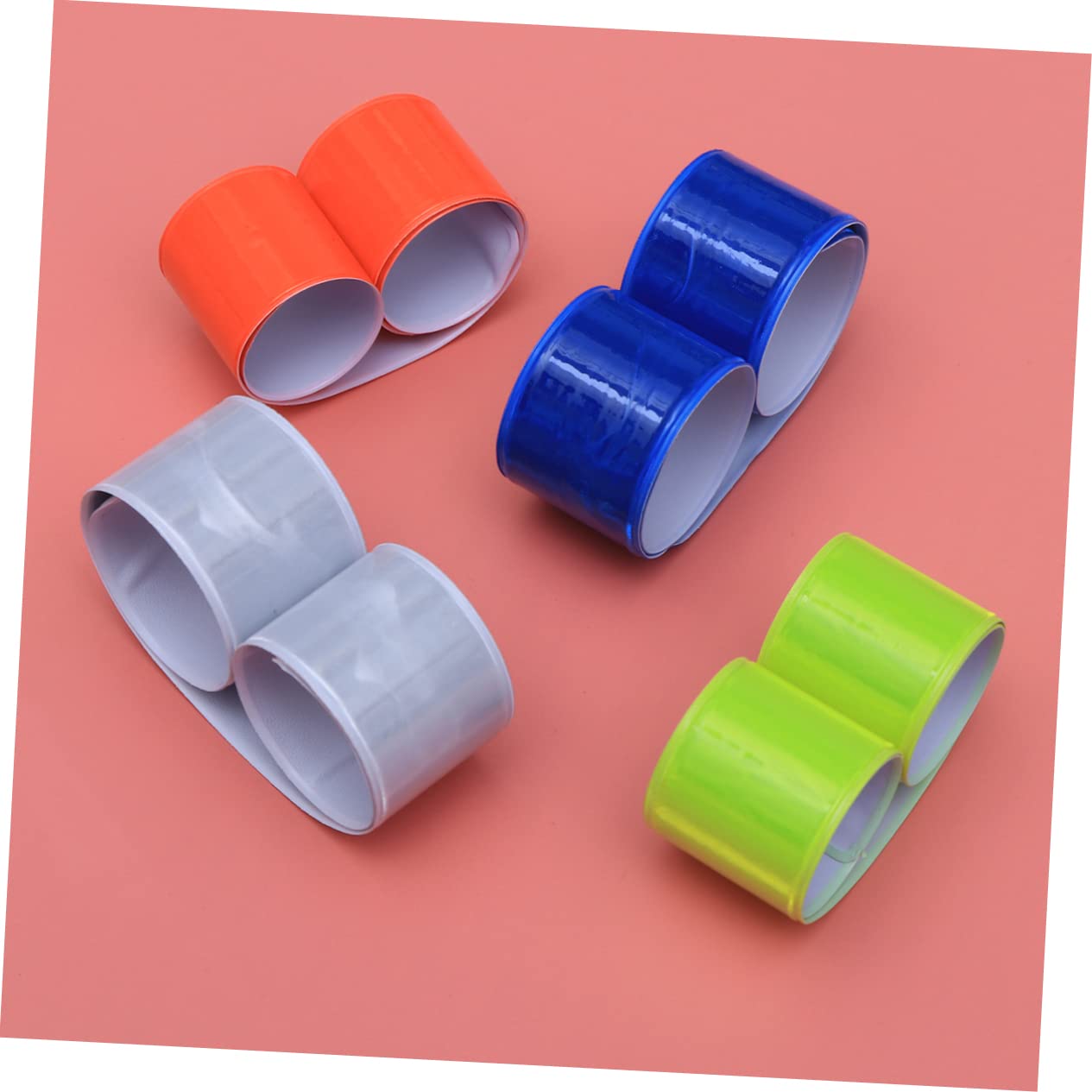 INOOMP 24pezzi Bracciale Riflettente PVC per Sicurezza Notturna Alta visibilità per Corsa Camminata Escursionismo e Jogging Casual Randomizzati