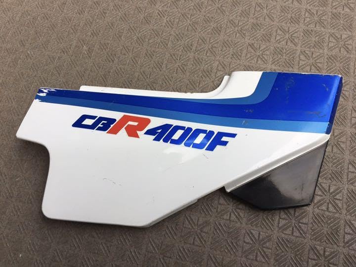 Amazon.co.jp: CBR400F エンデュランス サイドカバー 白青 純正 