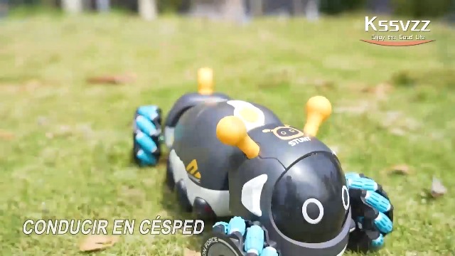 Coche Teledirigido 4WD Con Luz Y Spray – Robot Oruga De 2.4 GHz Para Niños De 4 A 9 Años, Rotación 360°
