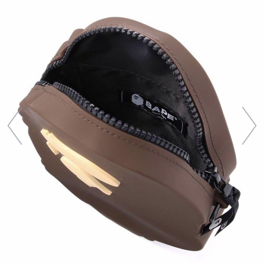 Amazon.co.jp: BAPE APE APE HEAD SILICON SHOULDER BAG : Toys & Games
