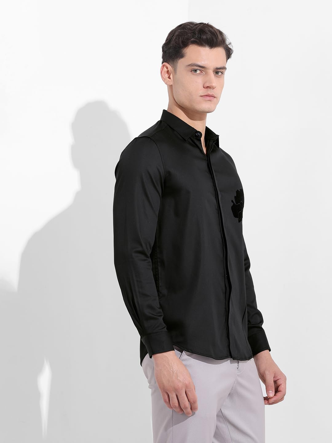 The Indian Garage Co Camicia da uomo a maniche lunghe con scollo rotondo e stampa floreale