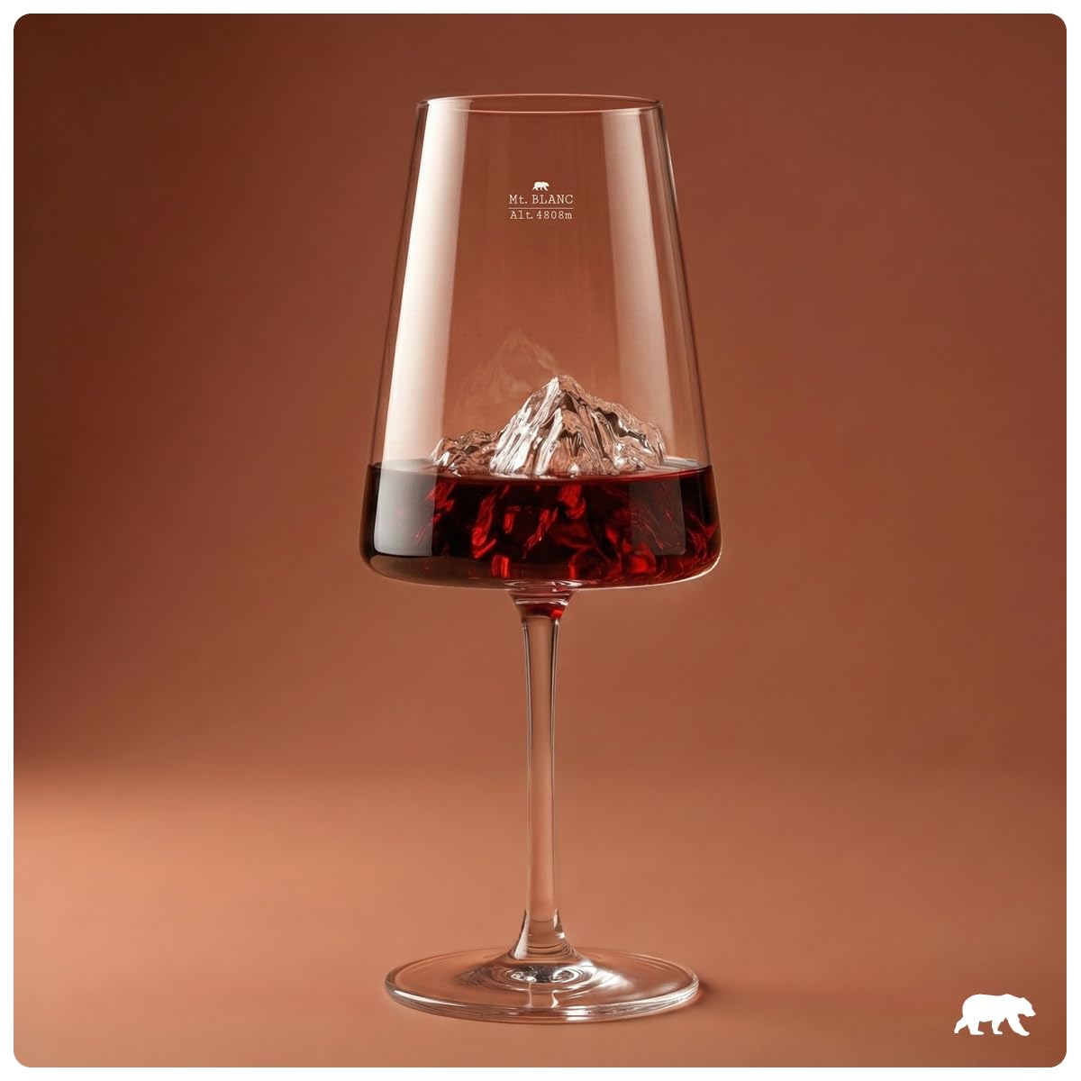 Alaskan MAKER Mont Blanc bicchiere da vino 400 ml – pregiato bicchiere in vetro borosilicato soffiato a mano con rilievo 3D della montagna sul fondo | Valigia rigida Premium con scatola magnetica |