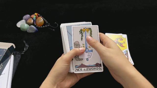 【タロットダイス】希少入手困難品✨珍しいダイス型のタロット✨北欧神話ラグナロク タロットダイス】希少入手困難✨ダイス型タロット✨北欧神話