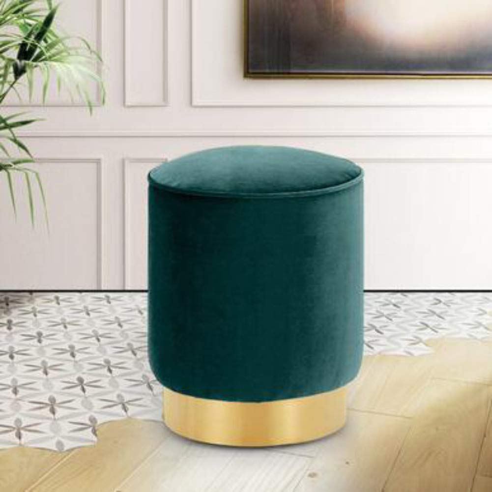 Pouf repose-pieds nordique : la solution d'assise compacte pour petits salons