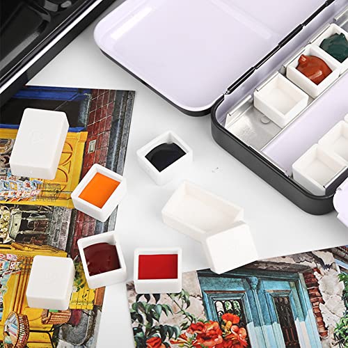 Detalle de las sartenes vacías Helweet