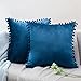 ORANIFUL Kissenbezüge 2er Set Samt Kissen mit Pompoms Couchkissen Einfarbig Kopfkissen Deko Kissenbezug Dekokissen Kissenhülle für Sofa Wohnzimmer Schlafzimmer Büro 50x50 cm Navy Blau