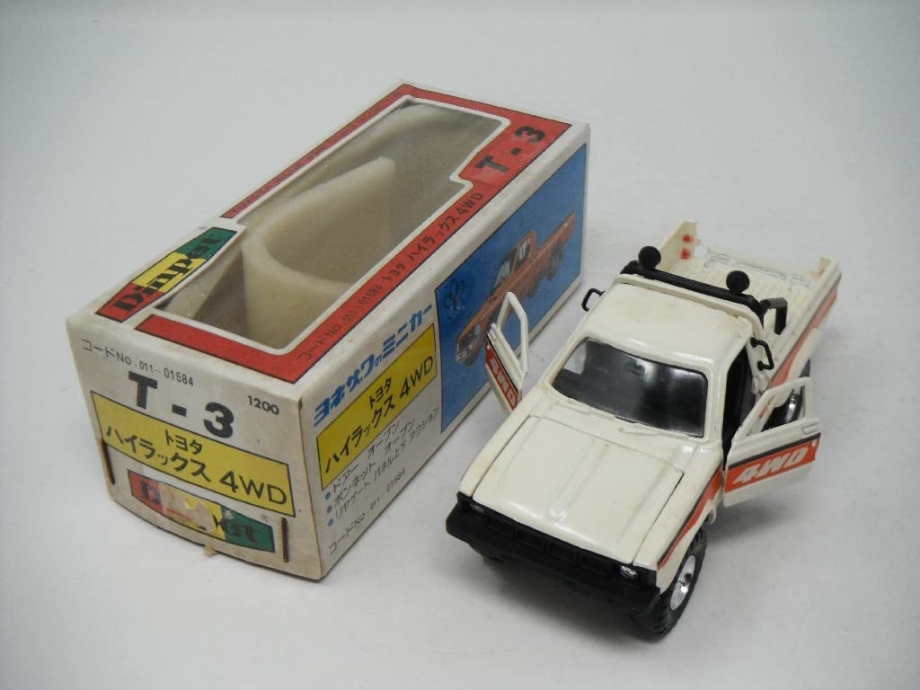 Amazon | □ ヨネザワ ダイヤペット『1/40 ミニカー ハイラックス 4WD