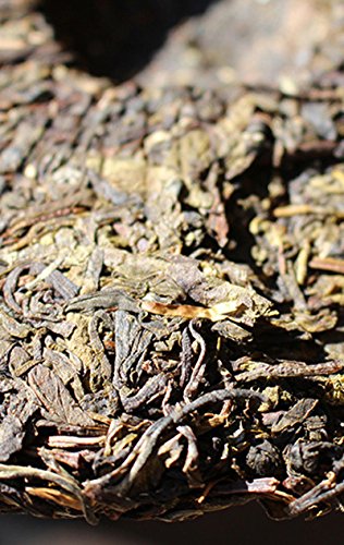 Image of Yunnan Menghai Qing Bing Old Pure Wild Organic Puerh Raw Tea Pu'er Tea Large Leaves Shai Qing Mao Cake Tea 357g (12.59 Oz)