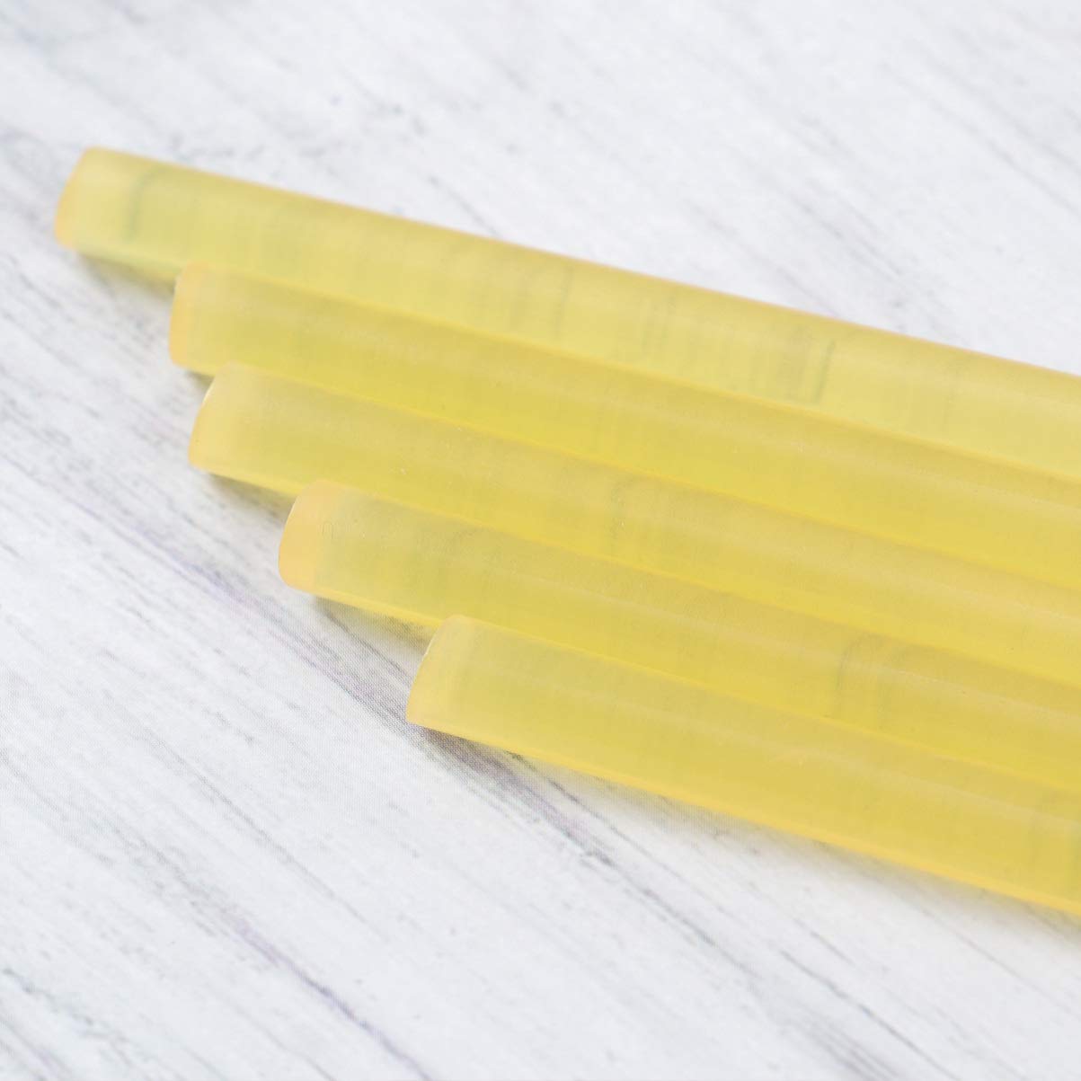 NUOBESTY Lot De 100 Bâtons De Colle Chaude Colorée Adhésif Thermofusible Puissant Pour Projets Domestiques