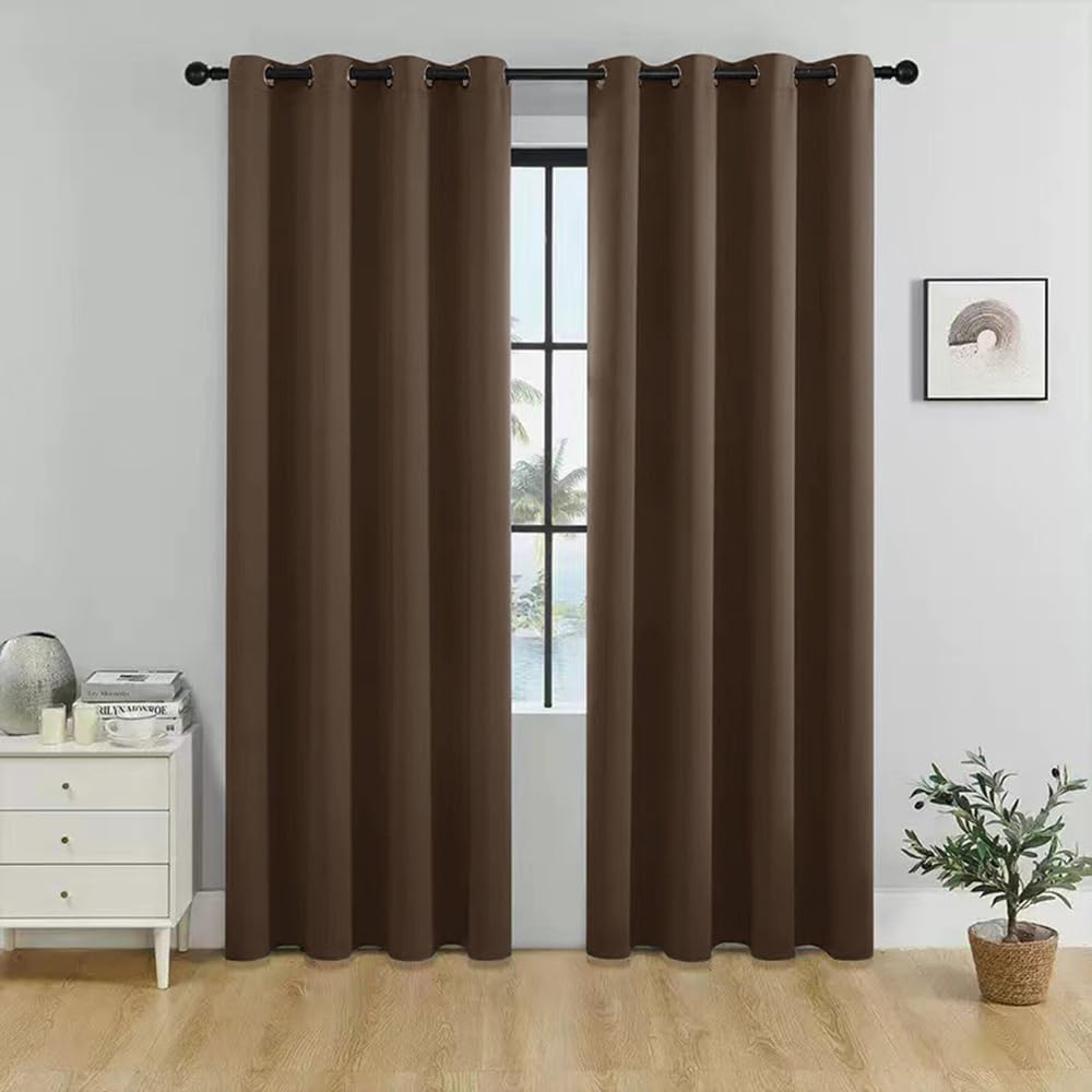 Rideaux occultants haut de gamme au tombé lourd pour chambre