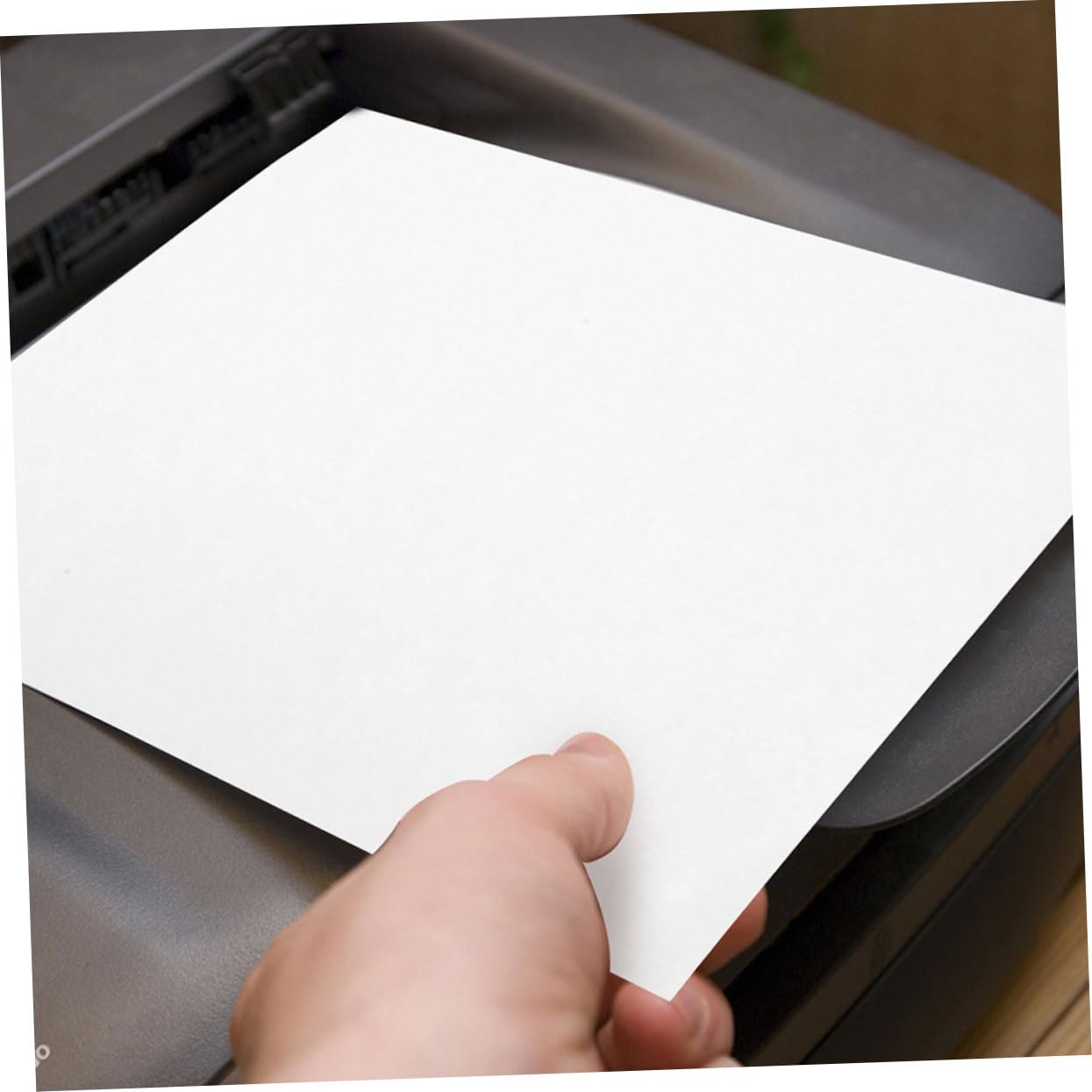 100 feuilles Papier Autocollant Imprimable Auto-adhésif pour Imprimantes Jet Encre et Laser Étiquettes Rectangulaires Polyvalentes pour Organisation Bureau et Maison