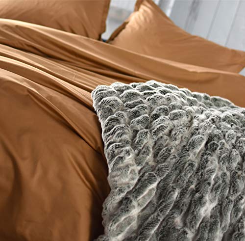 Luxury Faux Fur Oversized Throw Blanket With Plush Velvet Reverse, Fox Lynx Or Gray Mink (Ruched Gray) #TOP2