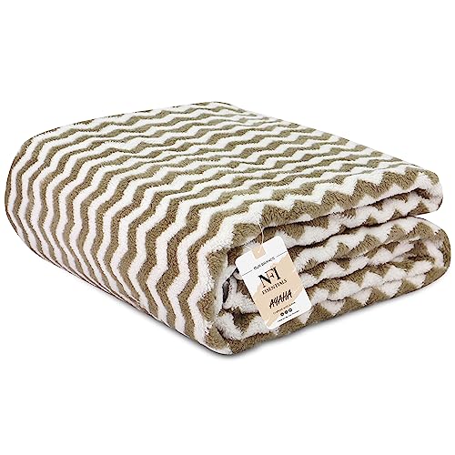 Image of NFI essentials Microfiber Super Absorbent Bath Towel (57 inchx30 inch) Soft Bath Towel for Multipurpose Use for Sports, Travel, Fitness, Yoga, Bathroom, Gym (TOW-3-P3)