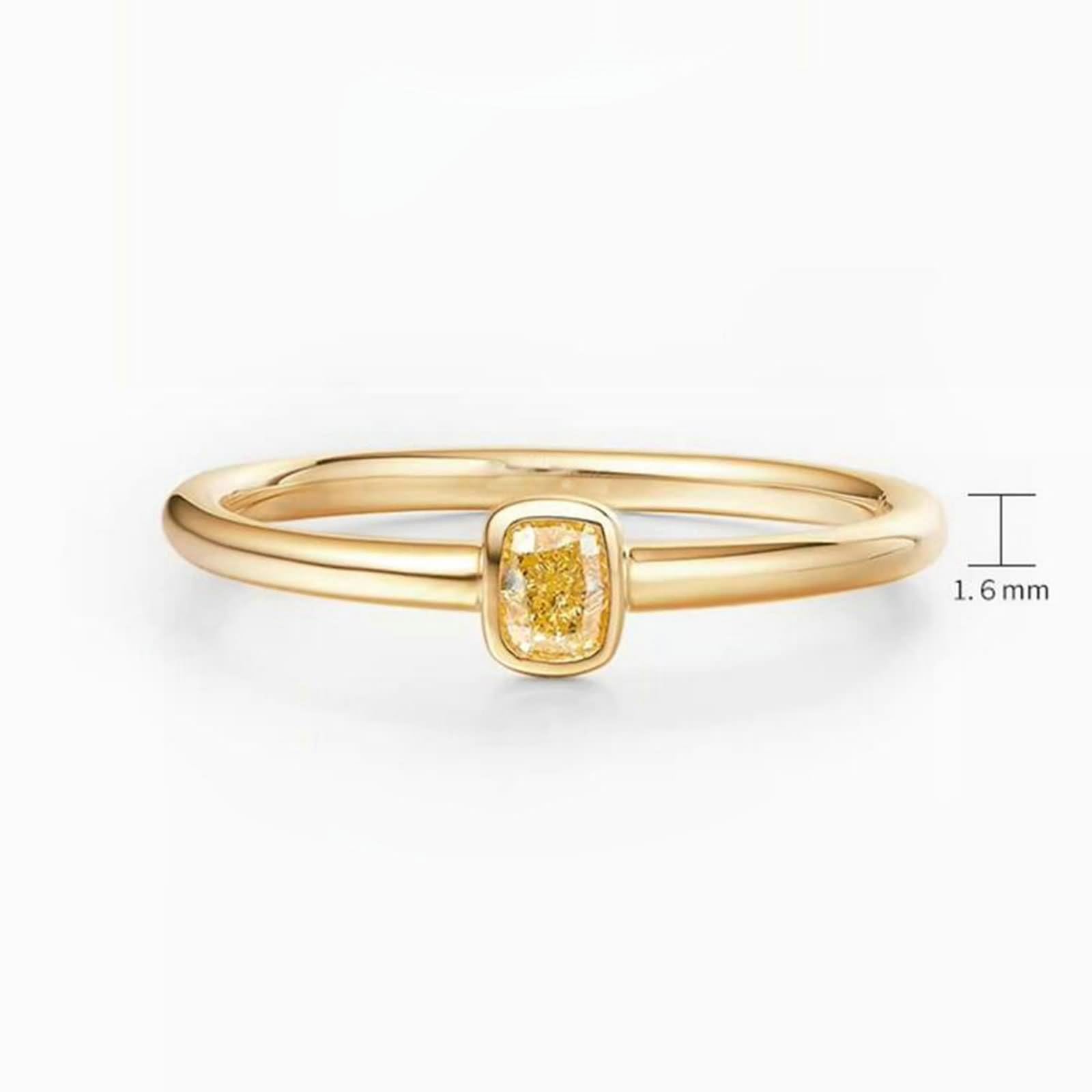 Anillo de compromiso para mujer con diamante cuadrado de oro amarillo de 0,14 quilates