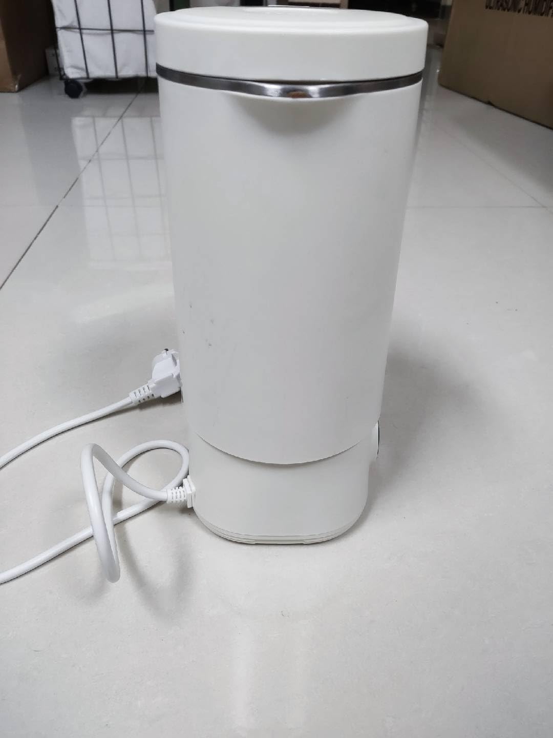 kaxidol Juicer Machine, Juicer Machines Fit Whole Vegetables and Fruits,Juice Extractor Machine with High Juice Yield, Easy to Clean