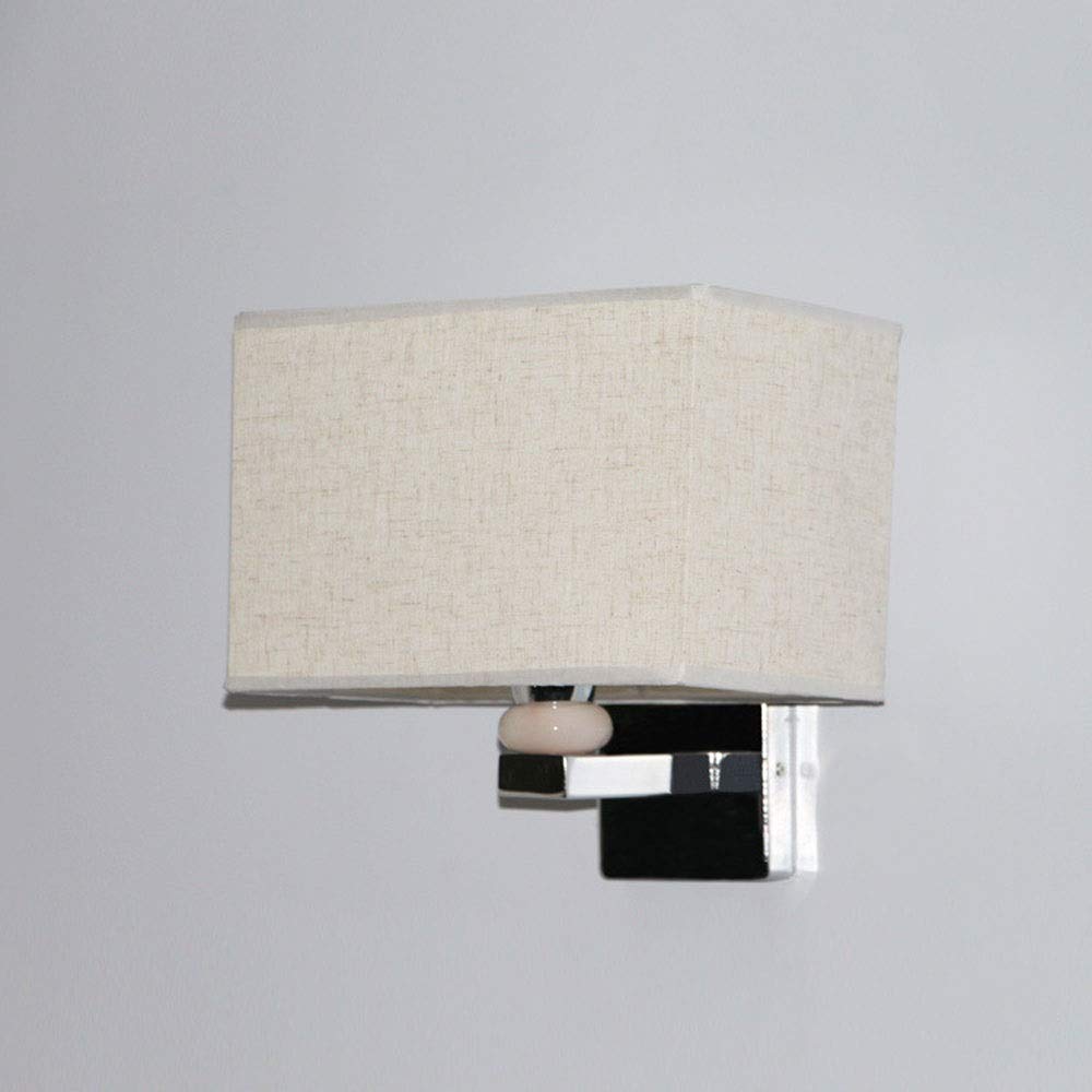 Lumière murale design pour éclairer un couloir sombre avec élégance