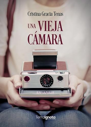 Una vieja cámara (SIN COLECCION)