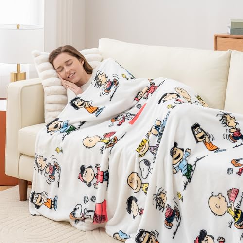 Image of Berkshire VelvetLoft Peanuts Snoopy Cute Character Plush Throw Blanket, Peanuts Gang, Throw (55 inch x 70 inch)