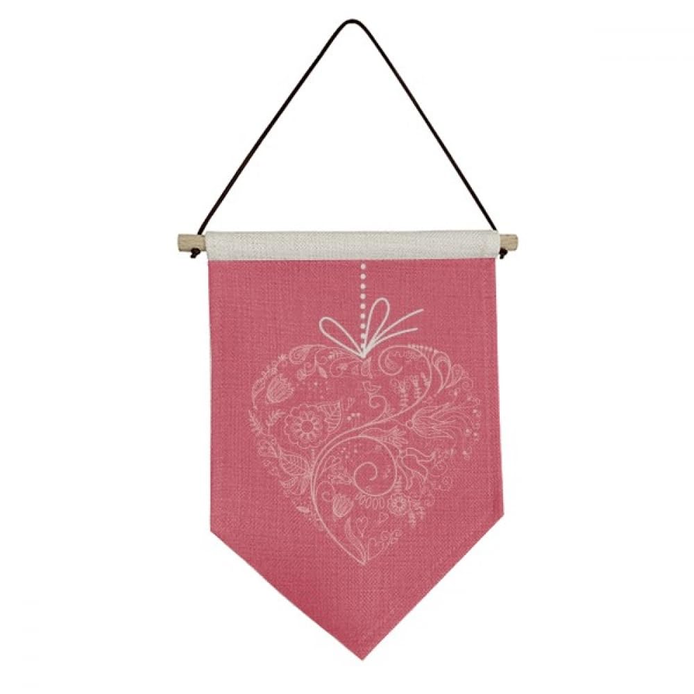 Drapeau en toile cœur et fleurs de vigne pour embellir votre salon