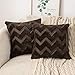 MIULEE 2 Piezas Funda Cojines Funda de Almohada Diseño Boho Lana de Imitación Cojin Moderno Decoración Cremallera Oculta para Silla Oficina Cama Habitacion Dormitorio Salón 45x45 cm Marrón