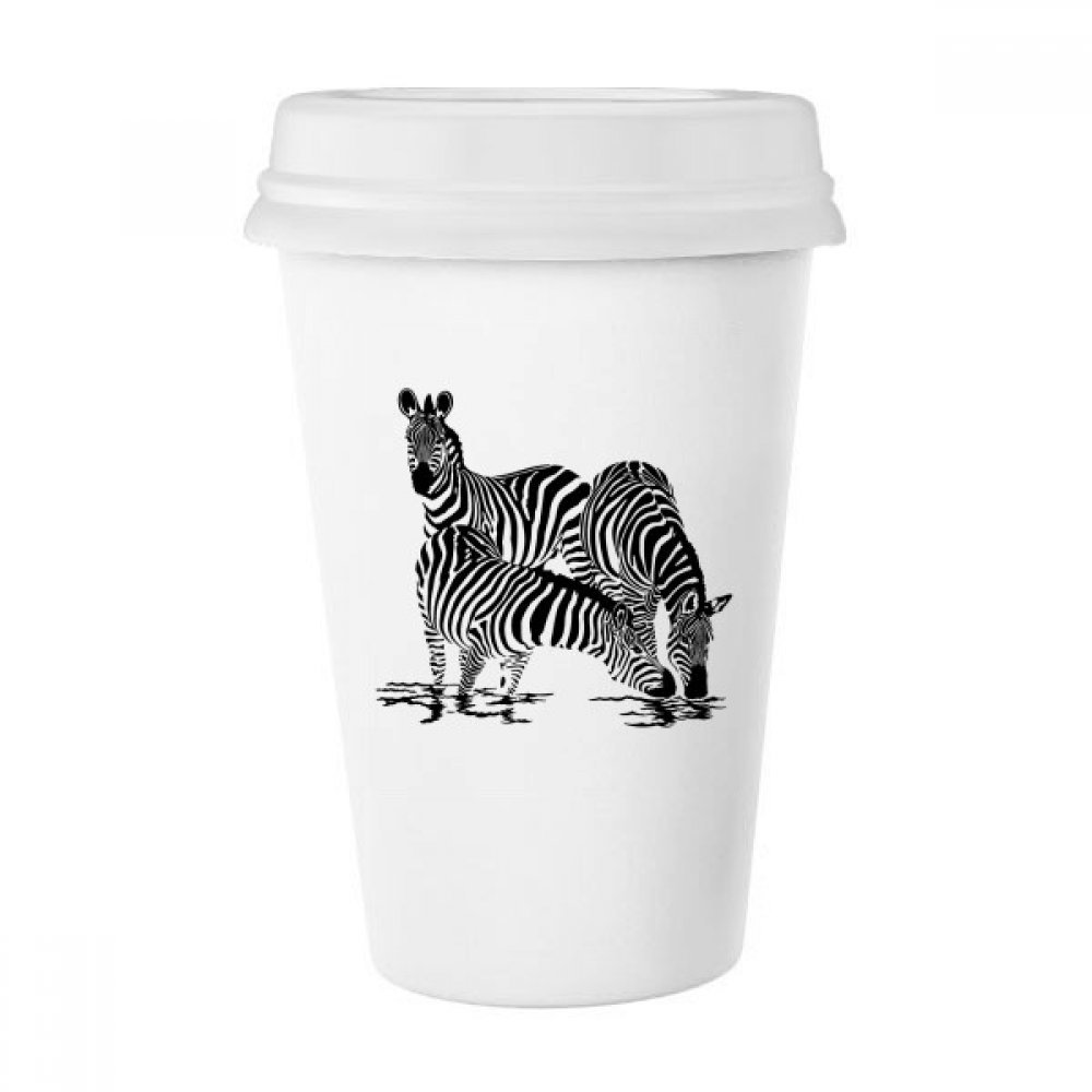 Mug zèbres multicolore pour le petit-déjeuner en famille