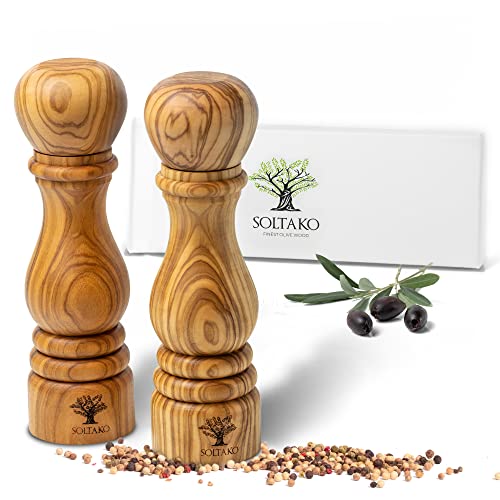 SOLTAKO hochwertige Salz & Pfeffermühlen Set aus exklusivem Olivenholz | einzigartiges Design | Gewürzmühle mit Keramikmahlwerk aus Holz | Holzmühle | Gewürzmühlen für Salz, Pfeffer & Chili | (18cm) Cover