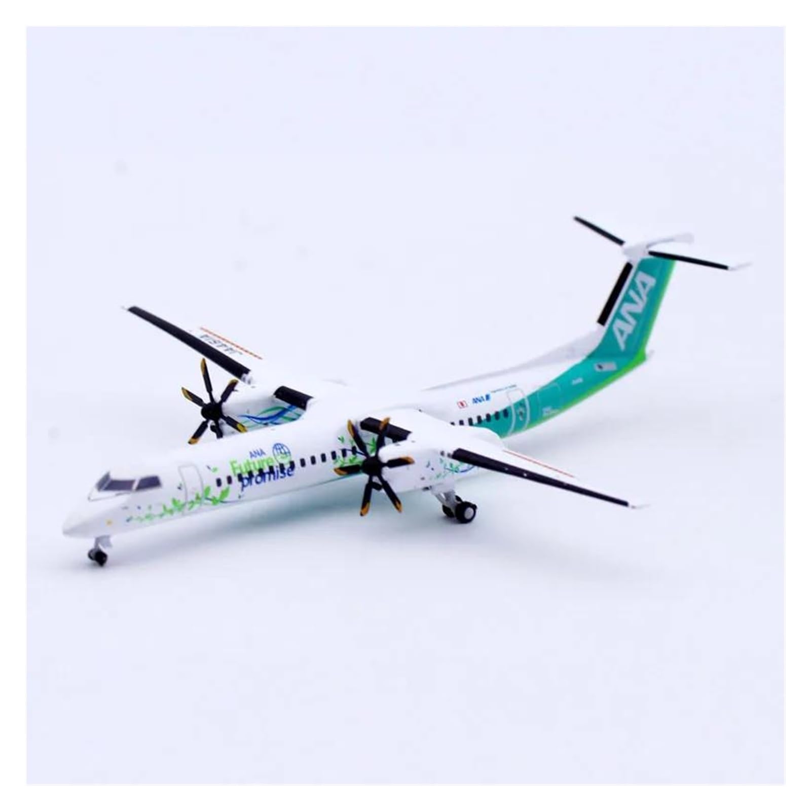 Amazon.co.jp: ミニチュアカー 1:400 ANA 全日空ボンバルディア