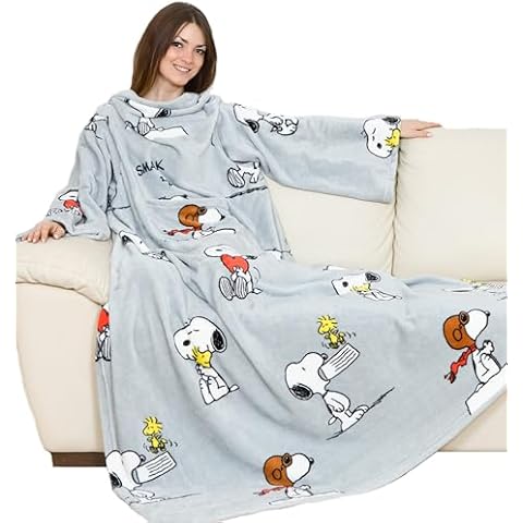 Kanguru Deluxe Snoopy Fleece Blanket with Sleeves Cover