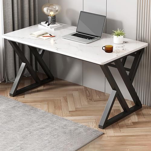 【Scrivania spaziosa】Può ospitare senza sforzo più monitor, tastiere ed elementi essenziali per lavoro, studio e tempo libero efficienti. Questa scrivania versatile offre ampio spazio per la produttività mantenendo un design elegante. Ideale per uffici domestici e aree di studio, migliora nizzazione e comfort, rendendolo una preziosa aggiunta a qualsiasi spazio di lavoro.