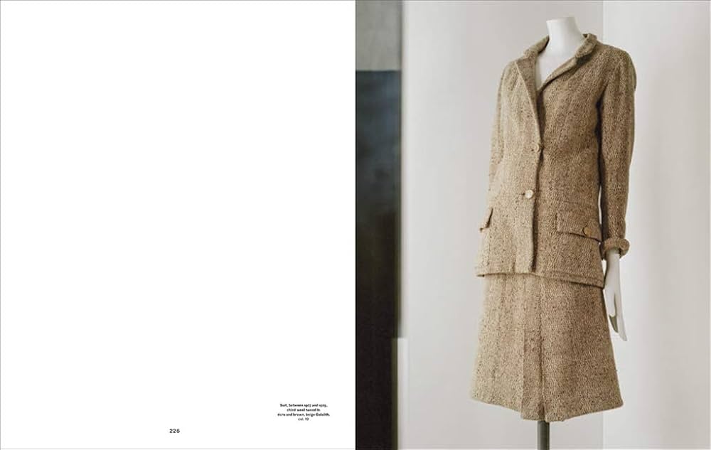 Gabrielle Chanel: Fashion Manifesto: Arzalluz, Miren