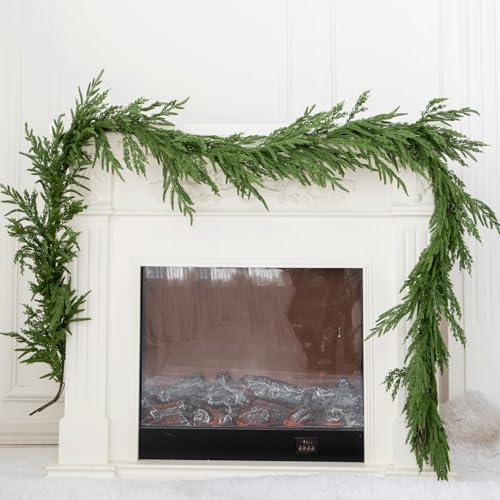 Image of 9ft Handmade Christmas Garland