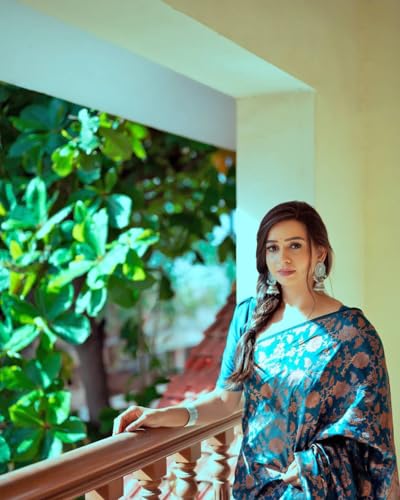 Jaanvi fashion Damen Kerala Banarasi Seide mit Zari Jacquard Arbeit Saree mit ungesäumtem Blusenteil, blaugrün, One size
