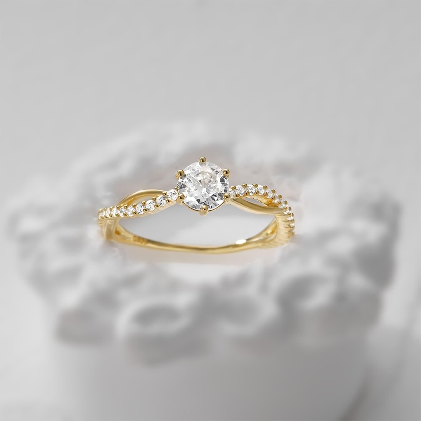 Anelli da Donna Fidanzamento Fede 6x6mm Rotondo con Moissanite, Anello di Oro Giallo Donna 9Kt/14Kt/18 Kt, Oro