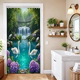 Realizzata in poliestere, questa tenda da doccia è progettata per resistere all'umidità e mantenere i suoi colori vivaci, garantendo un'aggiunta duratura al tuo bagno.