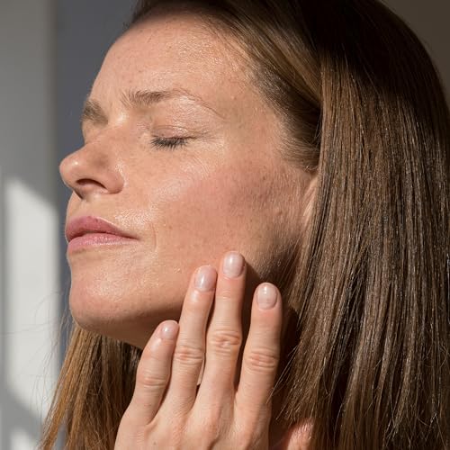 COCUNAT - Repairing Elixir - Rejuvenating and Firming Facial Serum - Hyaluronic Acid - All Skin Types - Light and Fast Absorbing Texture - 30ml - Image 6