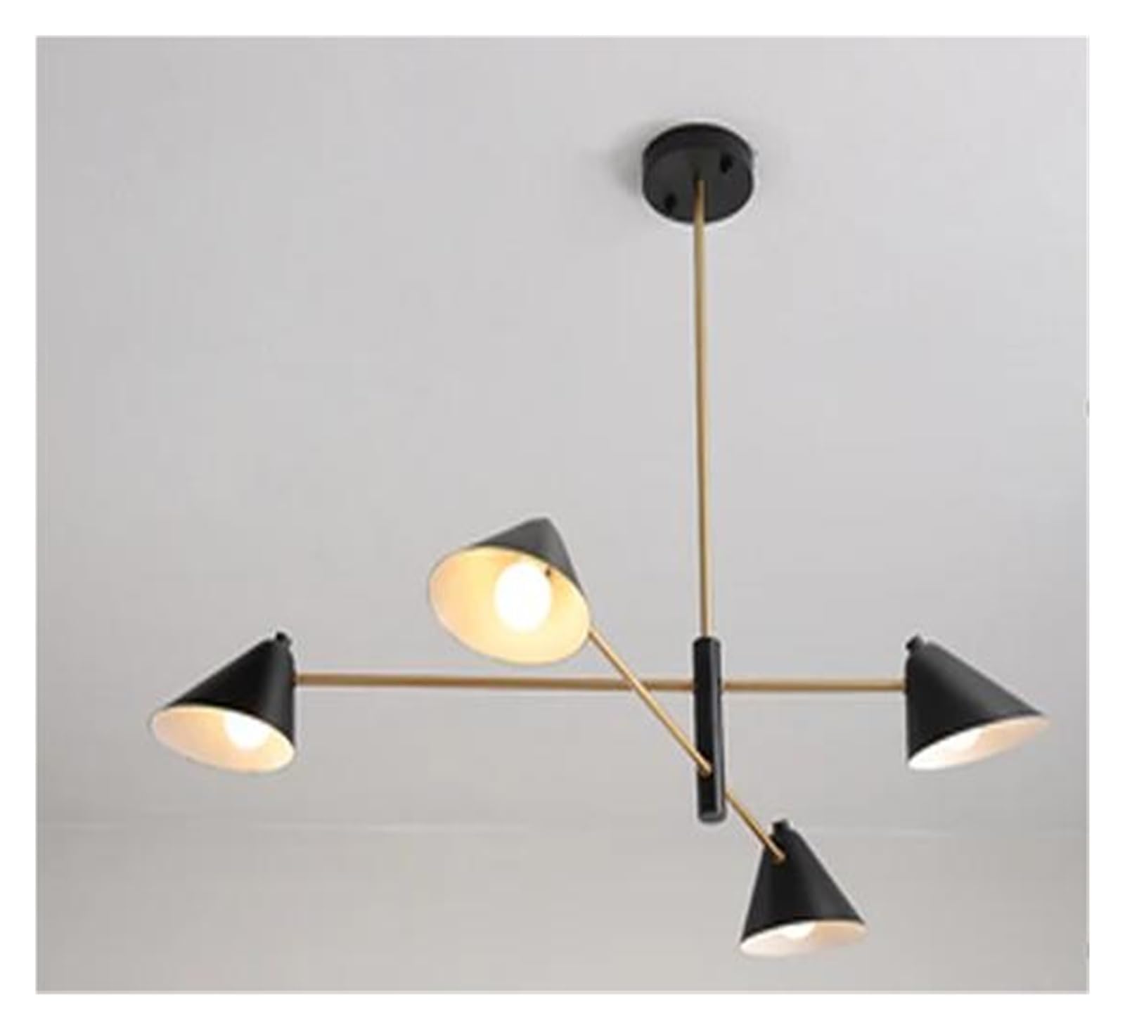 Lampes suspendues modernes pour créer une ambiance chaleureuse de salon
